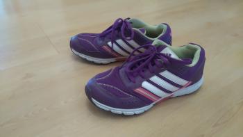 Prodám dětskou sportovní obuv ADIDAS.