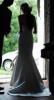 krásné svatební šaty zvýraznující štíhlou postavu